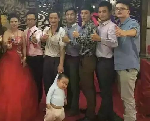 [孩子]他们真的是亲生的吗？我要静一静……