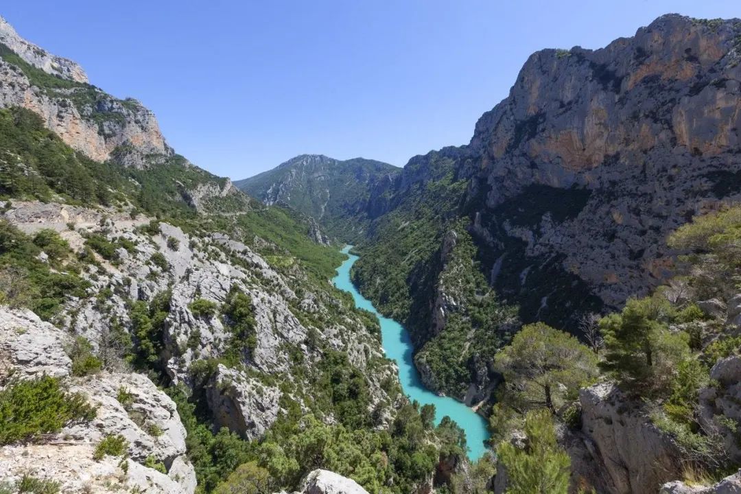 维登峡谷les gorges du verdon14不论是逐个城堡参观,还是乘坐热气球