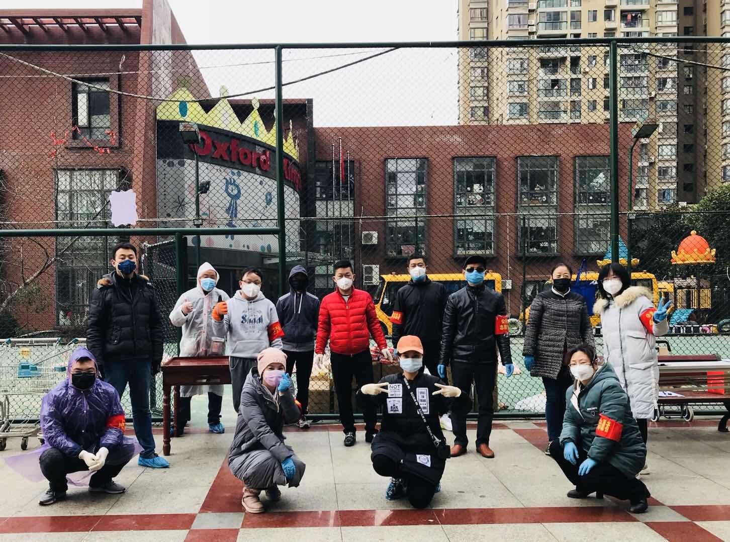 武汉一小区吃喝“团长”：曾一次团购5吨食物，