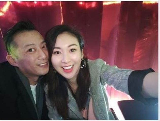 39岁庄思敏结婚了！闪嫁富商老公换3套婚纱，男