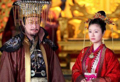 成名后退隐经商，复出拍戏险被淹死，如今凭独