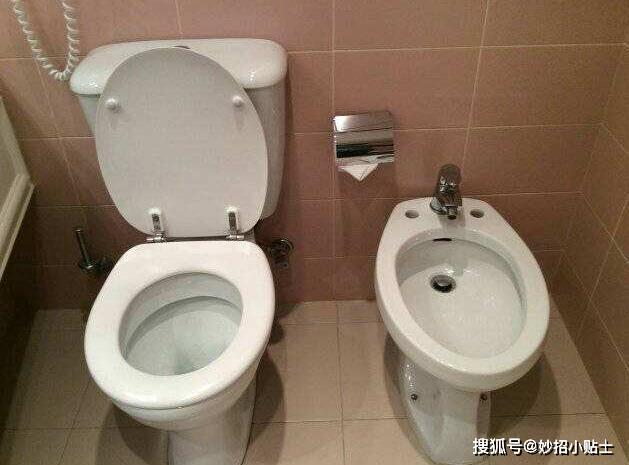 厕所堵的很严重怎么办