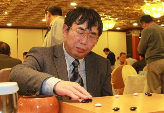 棋牌名人堂|中国围棋"棋圣"聂卫平,中日围棋擂台赛11连胜大师