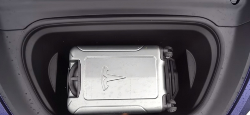 特斯拉Model Y家用充电点位置 3bb110b1d07e4728a9f95d57474ba635.jpeg