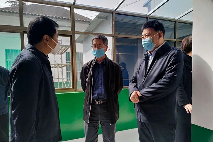 大唐陕西发电有限公司党委书记燕海增一行来澄城县调研项目建设脱贫