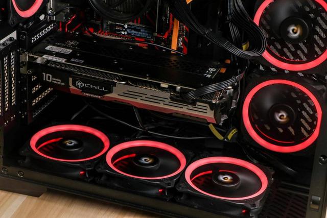 让DIY玩家满足,双侧透高颜值,安钛克P120冰钻机箱上手体验