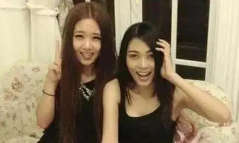 李连杰四女儿各个貌美如花：利智生的万千宠爱