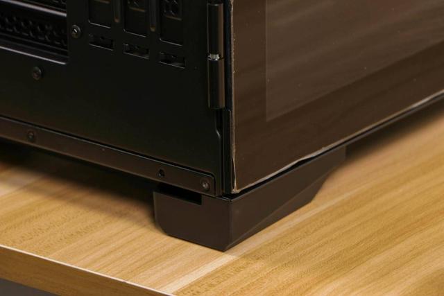 让DIY玩家满足,双侧透高颜值,安钛克P120冰钻机箱上手体验