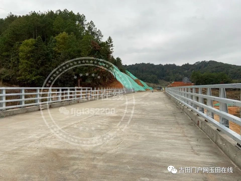 环湖公路被分为"古田县翠屏湖环湖生态运动休闲旅游公路x921平湖至凤