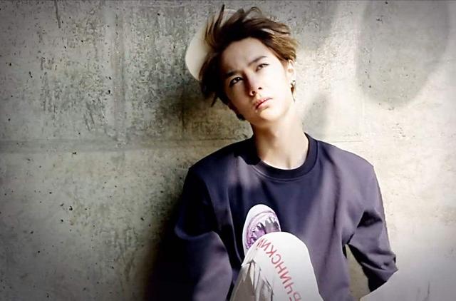 王一博赞张天爱 太酷了 摩托班学费要涨 肖战