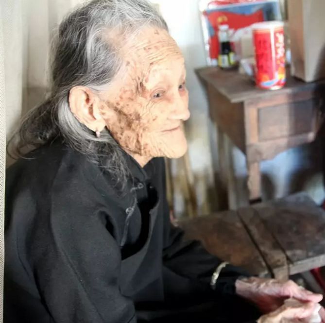 日军“慰安妇”制度受害者卓天妹去世享年96岁_老人