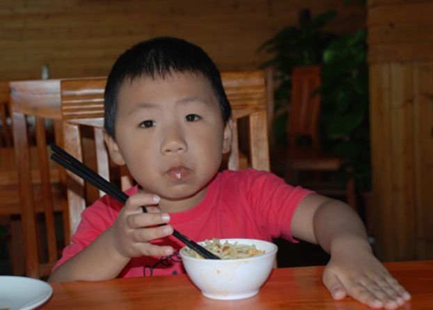 孩子：婆婆只用了一招，增强娃脾胃，让娃猛长个孩子7年从不积食脾虚