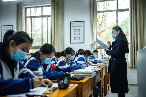 贵州、新疆、青海三地复课！全国中小学何时恢复正常教学？