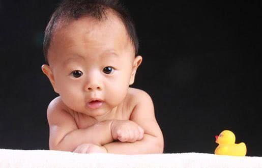 「行为」出现这3个“怪行为”证明脾虚了，此时做好2件事如果家里有孩子