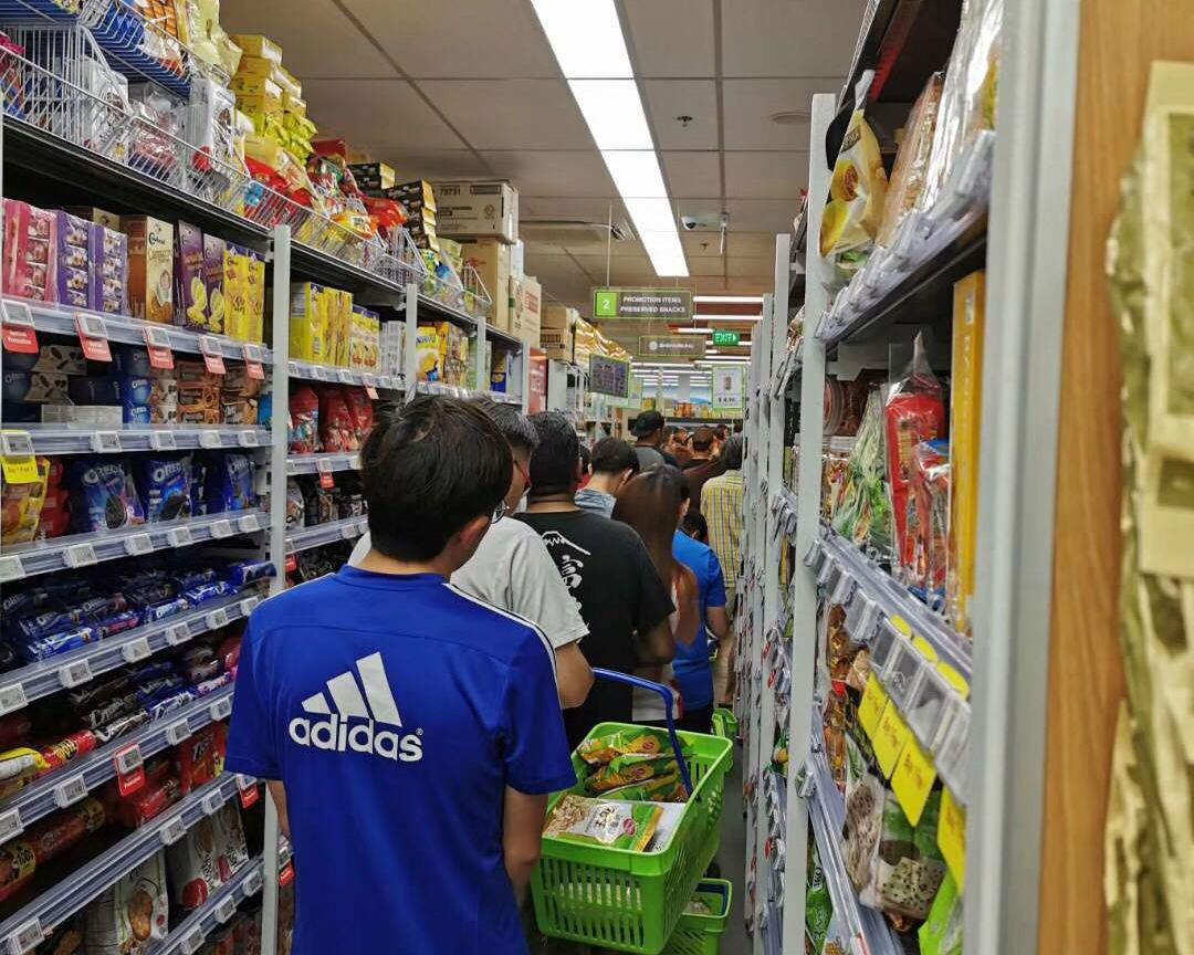 马来西亚吉物价如何 实拍吉隆坡某超市 这物价有点意想不到_旅游_的国家_人民币