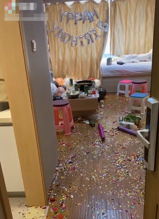 大连俩住客酒店公寓内办生日派对 退房后留下一地狼藉
