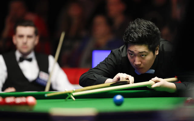 塞尔比▲，中国00后冲第2冠！1/4决赛迎战磨王塞尔比，过往交锋记录1-1平