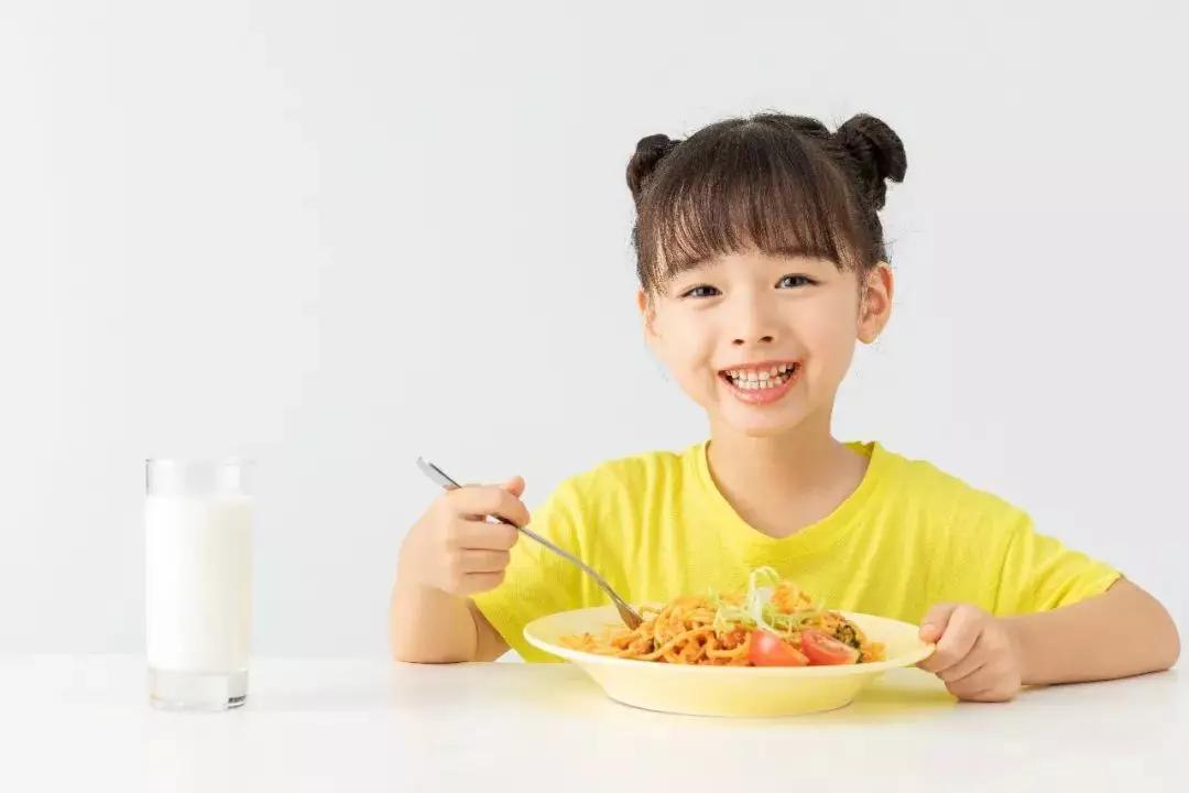 宝宝■孩子性早熟的真正原因是这个！别再怪豆浆、反季水果了