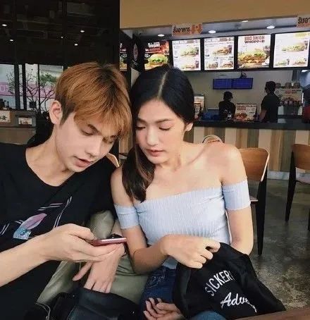 最后送上bright的美照,希望可以安慰到大家哈.