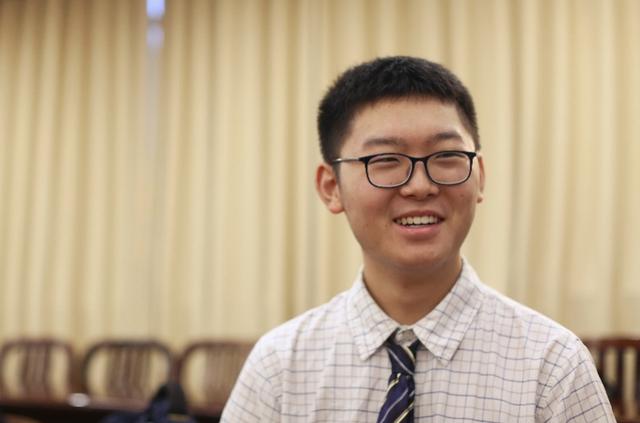 「高分」拿高分“秘籍”让人惊讶听了绝对不吃亏！高分考生经验流出