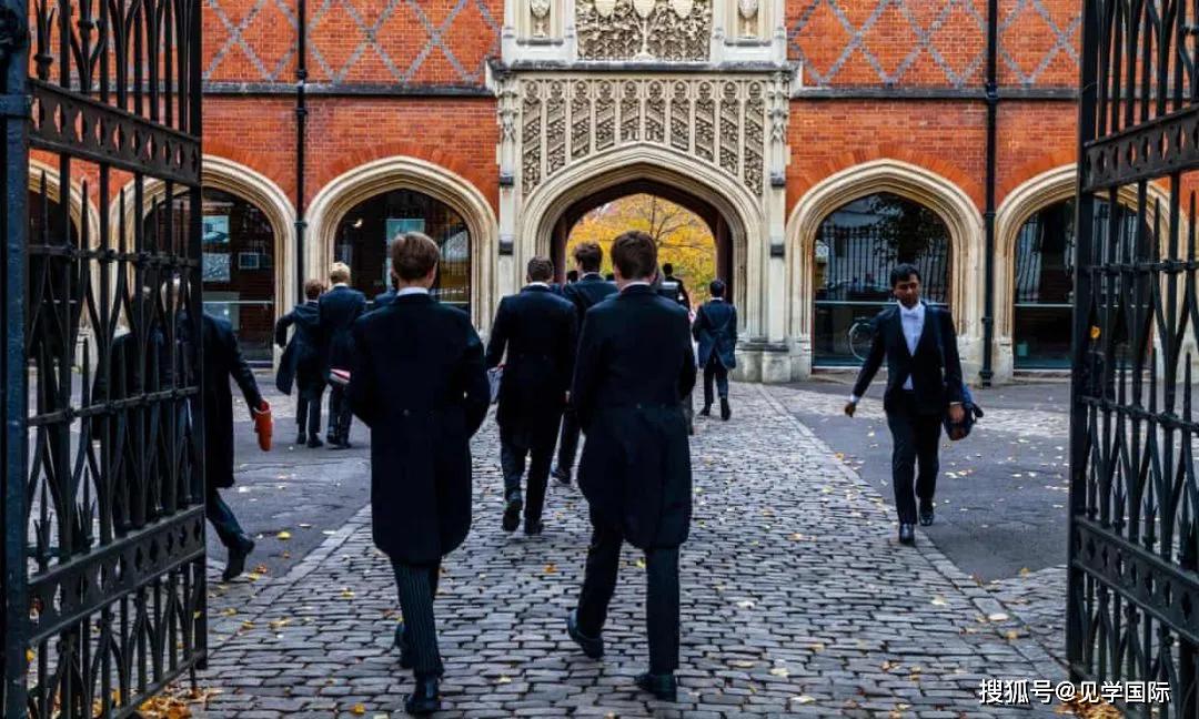 英国人的绅士教育：从培养孩子独立开始……