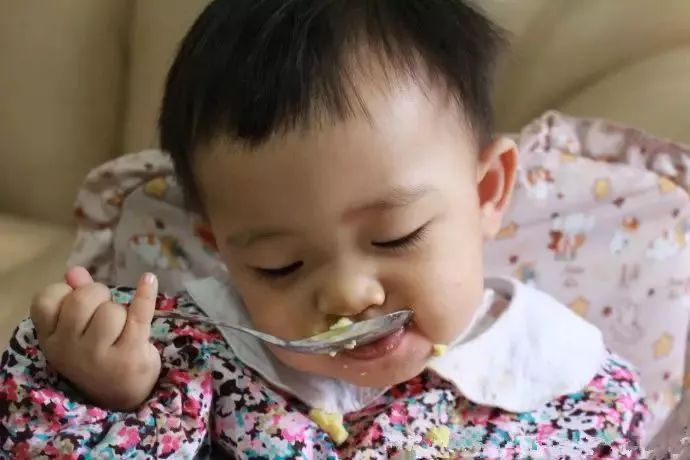 「孩子」儿科医生：家长不要把3种汤当宝贝了5岁男娃脾虚停止了发育
