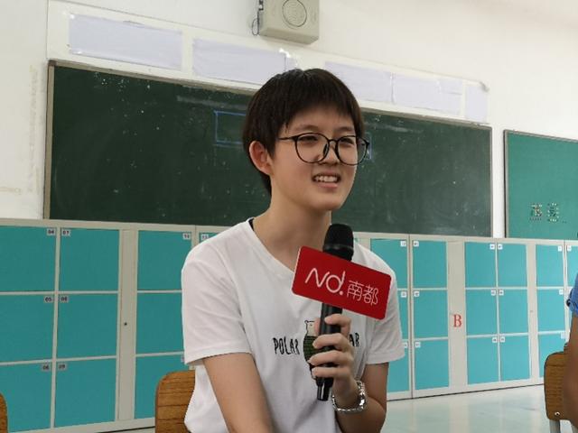「高分」拿高分“秘籍”让人惊讶听了绝对不吃亏！高分考生经验流出