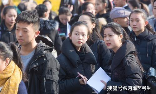 2020河南美术生排名_2020年河南美术生复读人数超40%,高考300分以下近17万