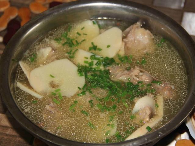 排骨汤怎么炖下饭 b9708a378fa14fa285b2232497308095.jpeg