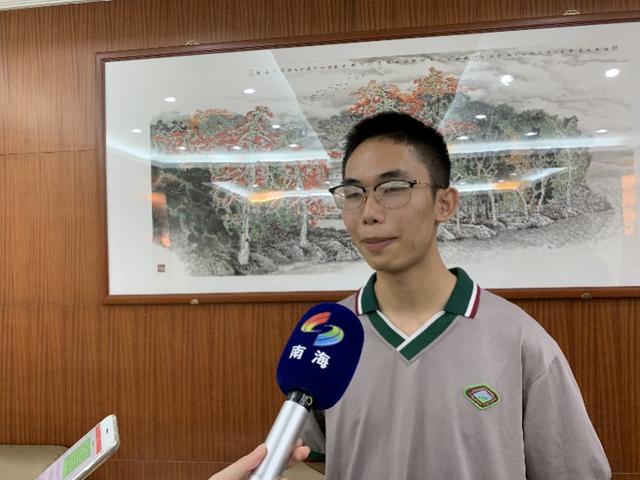 「高分」拿高分“秘籍”让人惊讶听了绝对不吃亏！高分考生经验流出