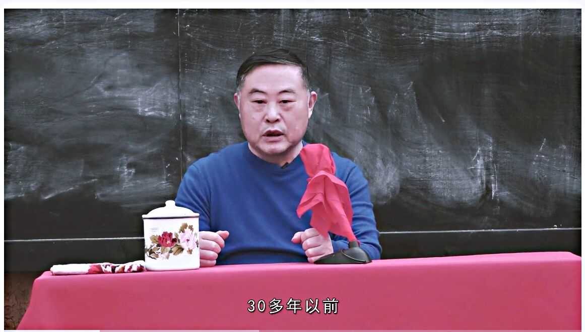 用200元预算帮老乡鸡束董事长开了一场发布会,董事长当场宣布.