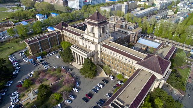 「高考」高考627分，你选哪一所？车辆工程专业：吉林大学和湖南大学