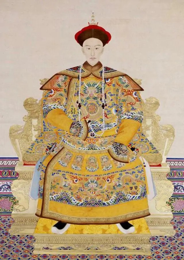 12 (清朝皇帝按时间排列为:入关前:努尔哈赤,皇太极,入关后10帝:顺治