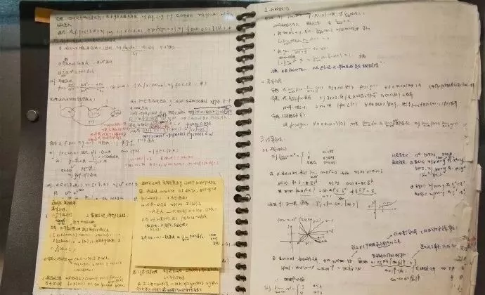 父母：又两省马上开学! 校内还不用戴口罩!在家自学不下去时想想同龄人