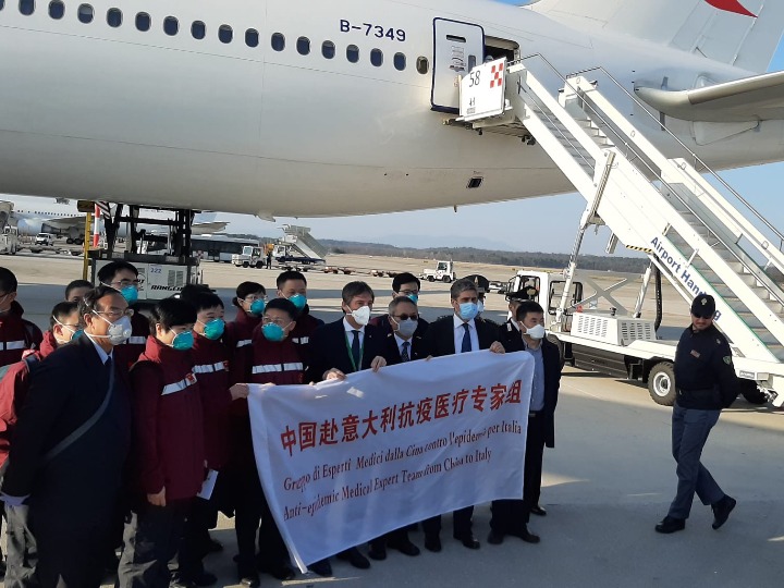 第二批中国抗疫医疗专家组抵达意大利米兰