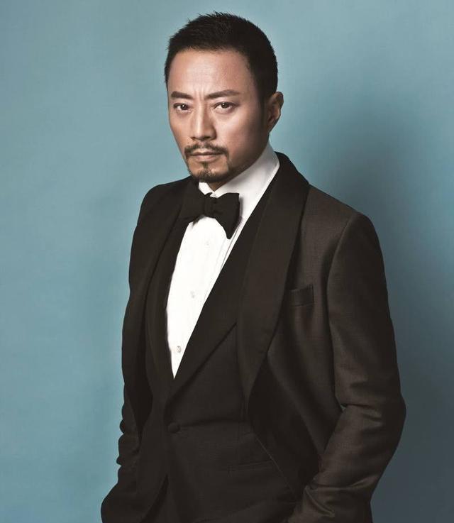 气质男明星图片 22690dad311645e6ada7139c3c4589f1.jpeg