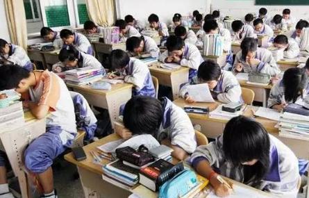 『高考』 高三生如何在无复读情况下高考一次成功！高中开学时间已定