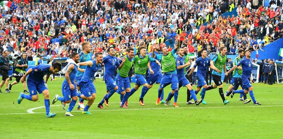 『比赛』，【有奖竞猜】强队对话+宿敌见面，这场比赛的火药味跨越了4年！