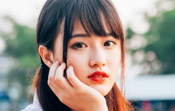 元宝耳朵的人性格命运如何