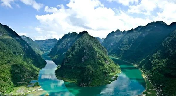 东兰红水河第一湾旅游景区