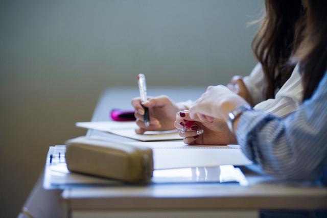 志愿■懵！学考志愿什么时候填？需要到大学现场确认？