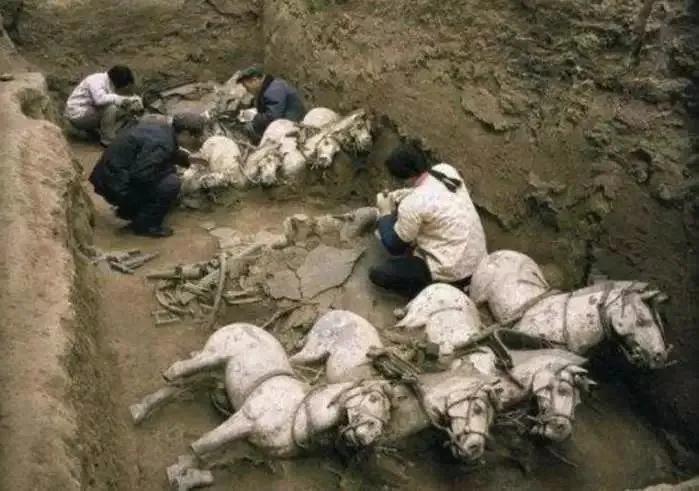 40多年不敢挖秦始皇陵, 因秦始皇死前一句话, 震慑2200年