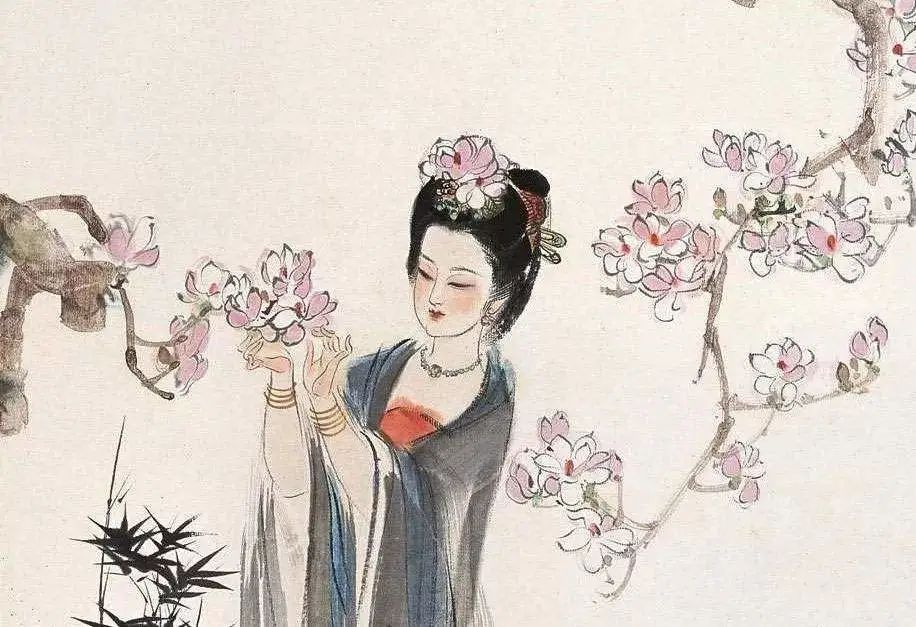 在春分,不管男女老少,都有簪花的习惯,小朋友们和家人一起利用家里的