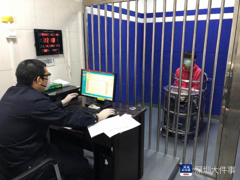 深圳男子网上卖口罩，收钱后拉黑对方，父母劝