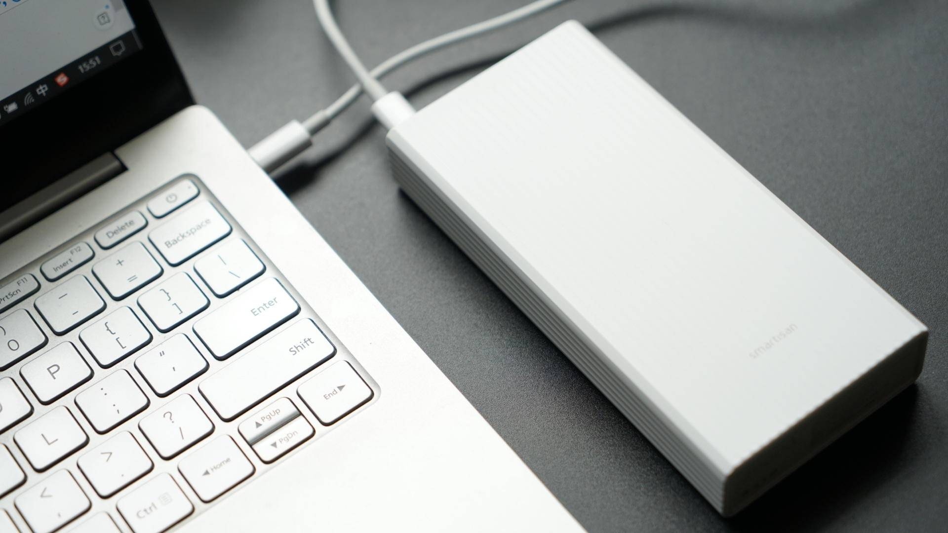 45W坚果快充移动电源评测:配件做这么出色,交个朋友吧?