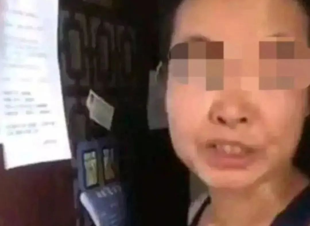 一副丑恶的嘴脸