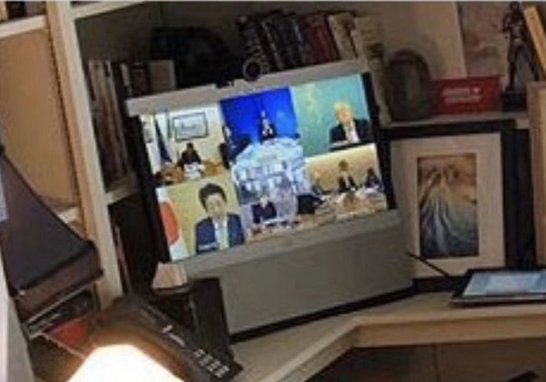 Hortons：特鲁多直播花絮曝光 因太冷冲入家披上大衣又回来