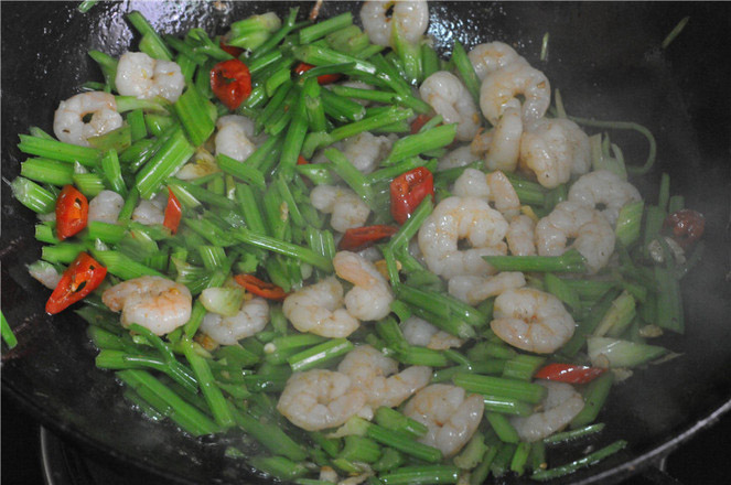 怎么炒芹菜炒虾 bca68a9529b34328837e84eafa11fb8e.jpeg