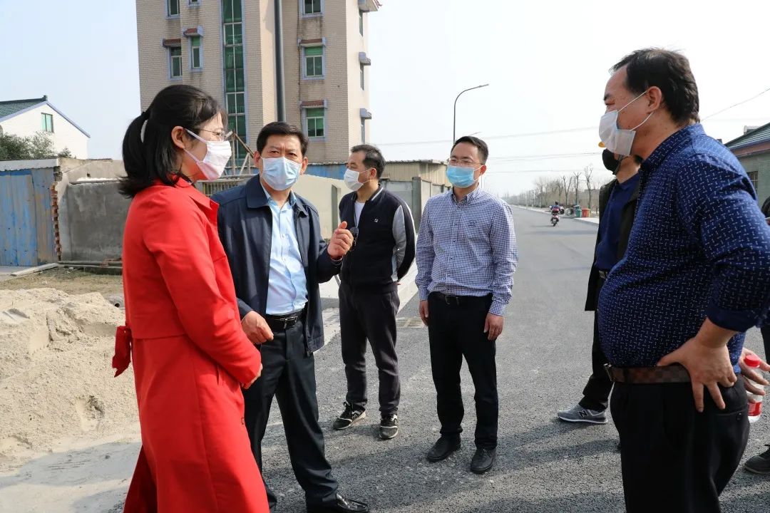 实地踏看钱塘新区委领导董蒋灿率队到义蓬街道,实地调研美丽乡村建设