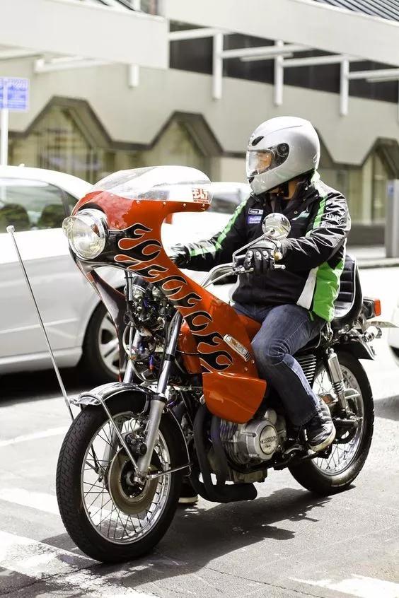 ������ҳ���·����� vs �������塱 vs ���ڰ��